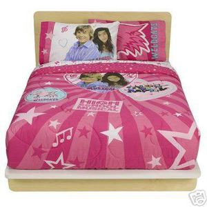 high_school_musical_bedding.jpg